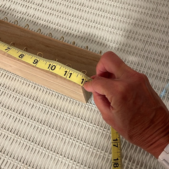 Wooden jewelry holder - Picture 3 of 3